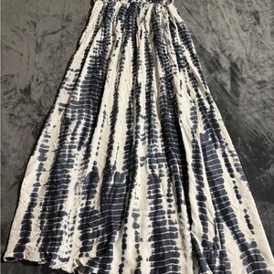 Japna Elegant Navy Blue and White Tie-Dye Maxi Skirt